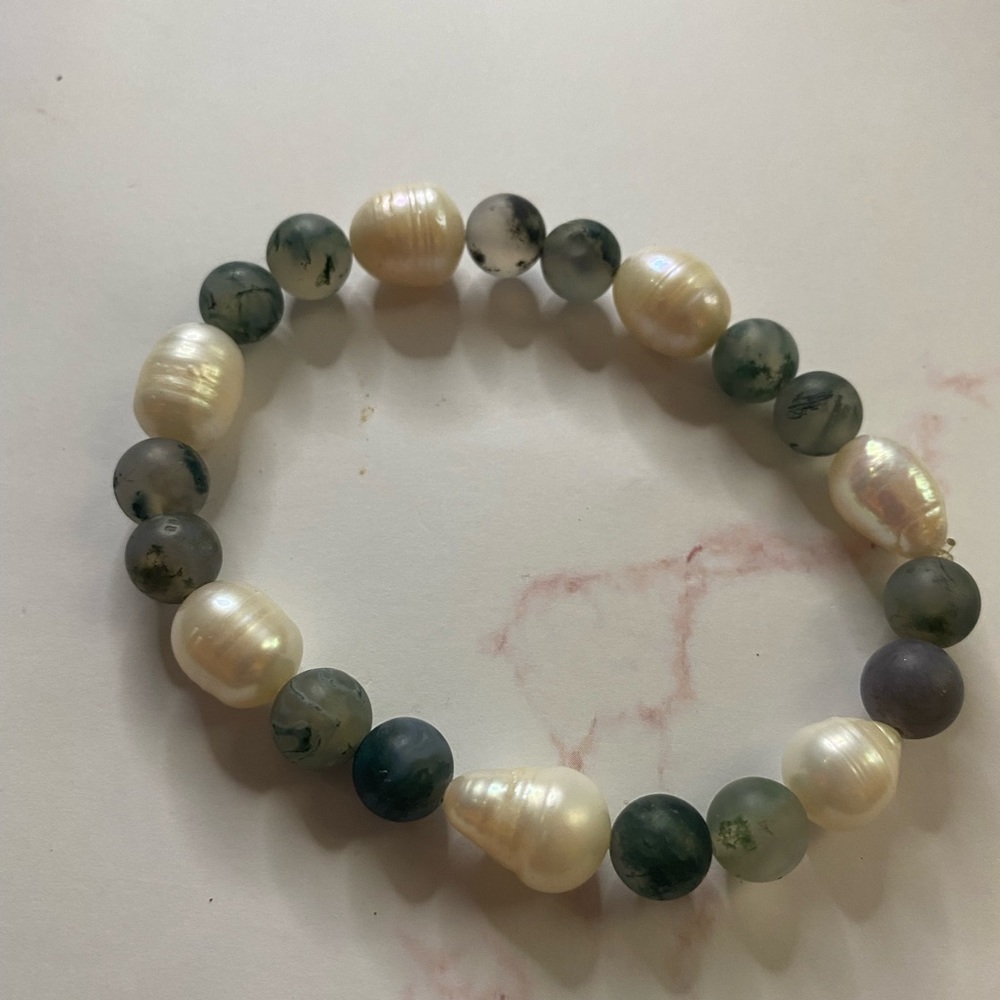 Oval Shell Bracelet
